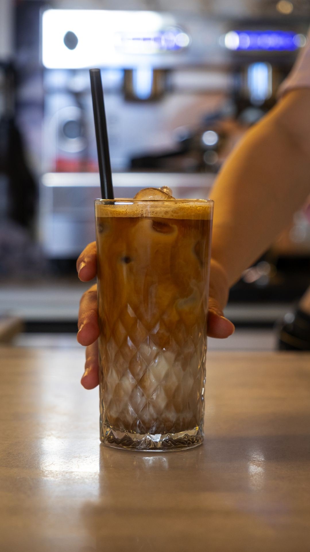 Claire, it's French — Fleabag Coffee'nin imza içeceği