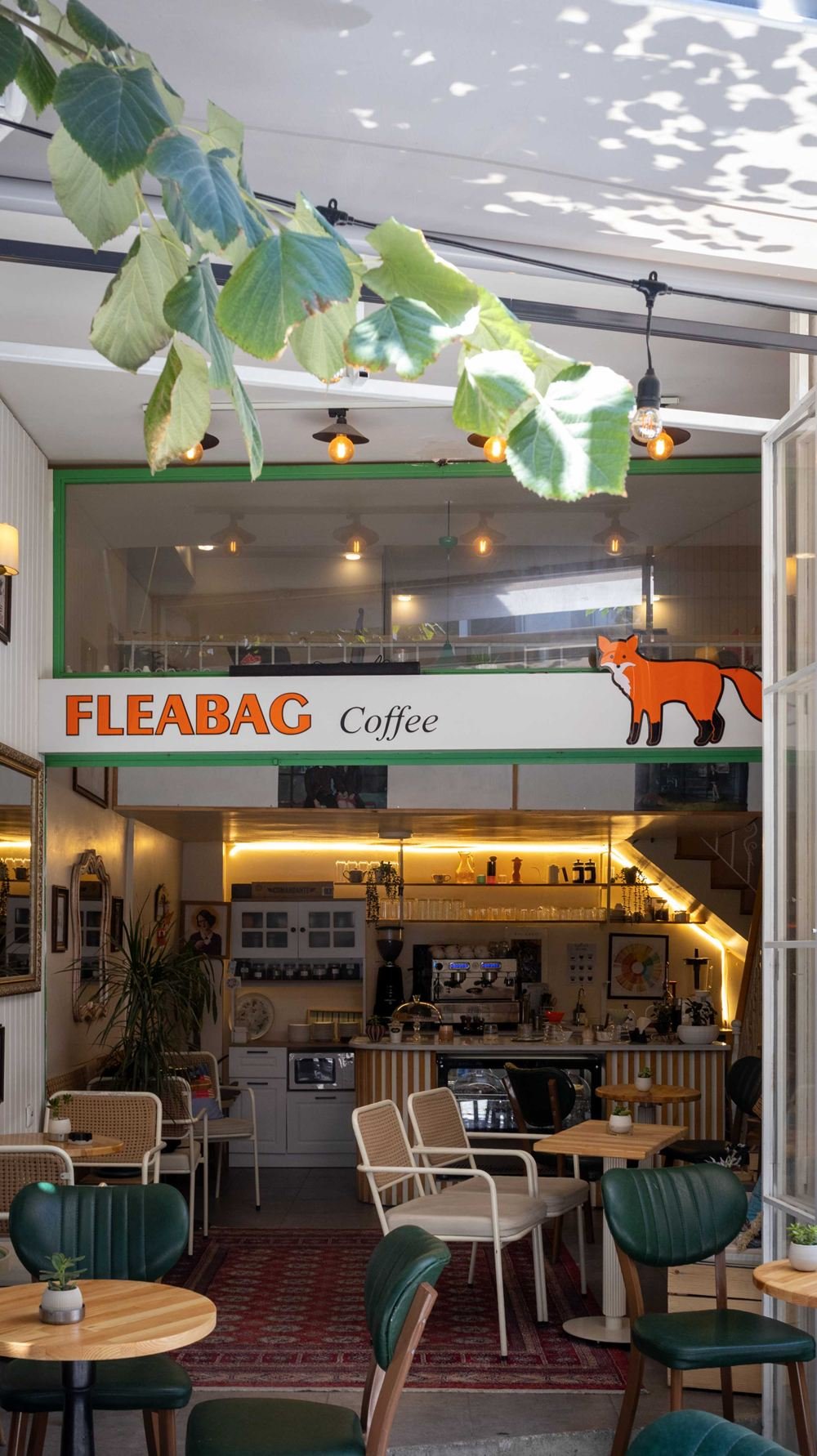 Fleabag Coffee kahve dükkânından bir kare